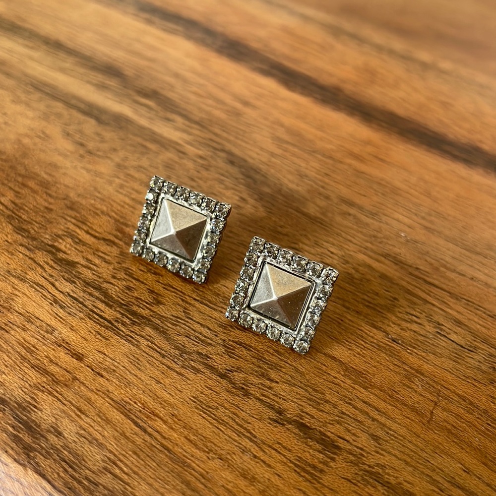 Sorrelli Modern Stud Earrings